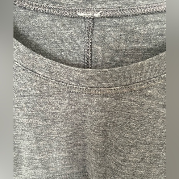 Lululemon Acadia Gray High Low Long Sleeve Top - Picture 10 of 13